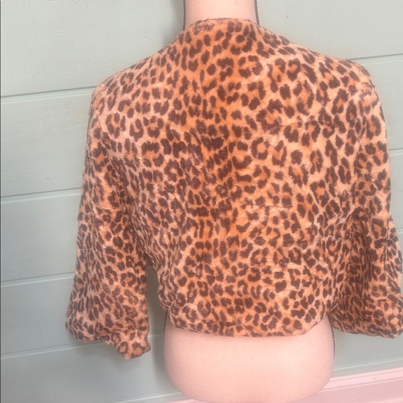 Leopard Print Cropped Jacket - Picture 2 of 4